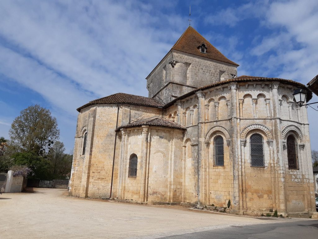 Eglise de Saint Maurice la Clouère