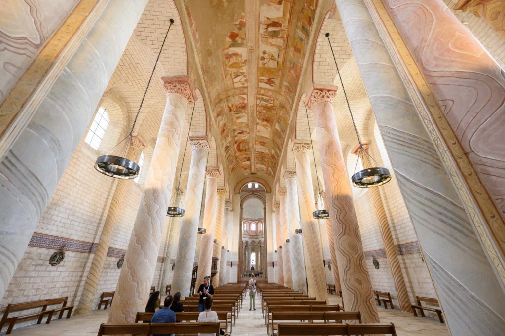 Nave Abtei von Saint Savin