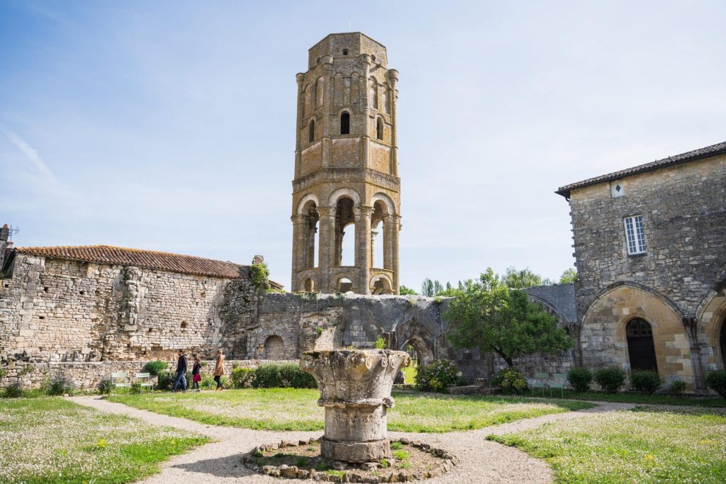 Abbaye Saint Sauveur