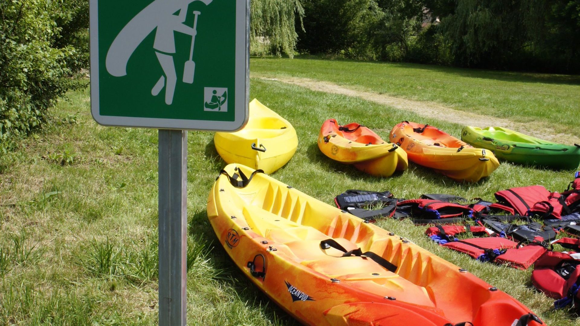 Embarcadère de canoës sur la Charente